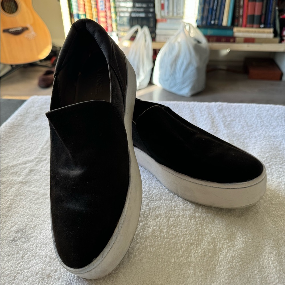 Vince Maroon Sneakers